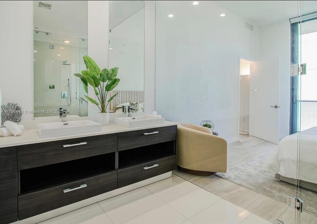 Foto del edificio - 55 SW 9th St