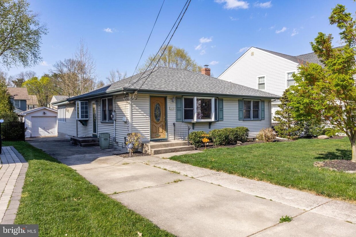 409 E Cottage Ave, Haddonfield, NJ 08033 House Rental in Haddonfield