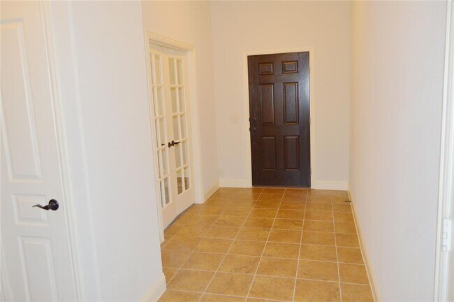Building Photo - 8824 Cassidy Ln