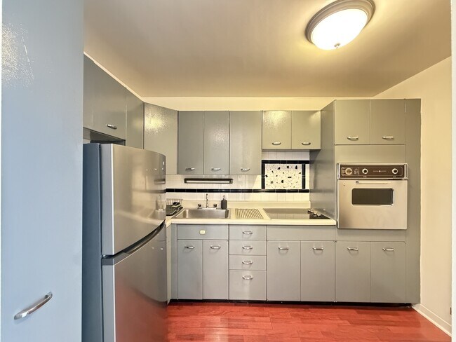 Building Photo - 4800 S Chicago Beach Dr