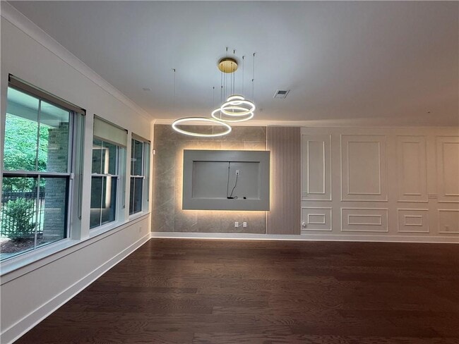 Building Photo - 1190 Harper Dr