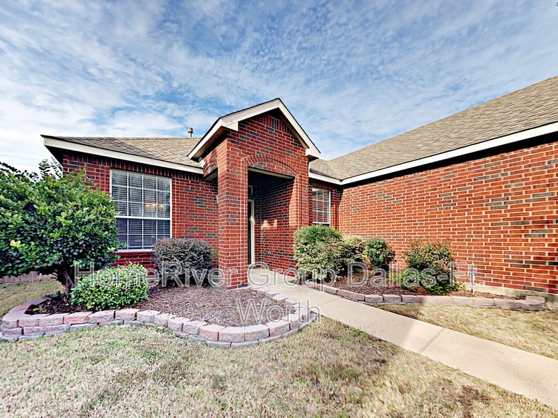 Foto principal - 10613 Gleneagles Ln