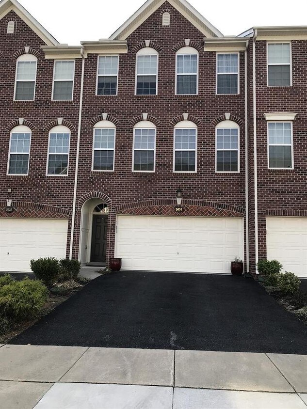 Primary Photo - 5034 Wesley Square, Frederick, MD, 21703