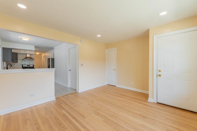 Building Photo - 2435 N 77th Ave