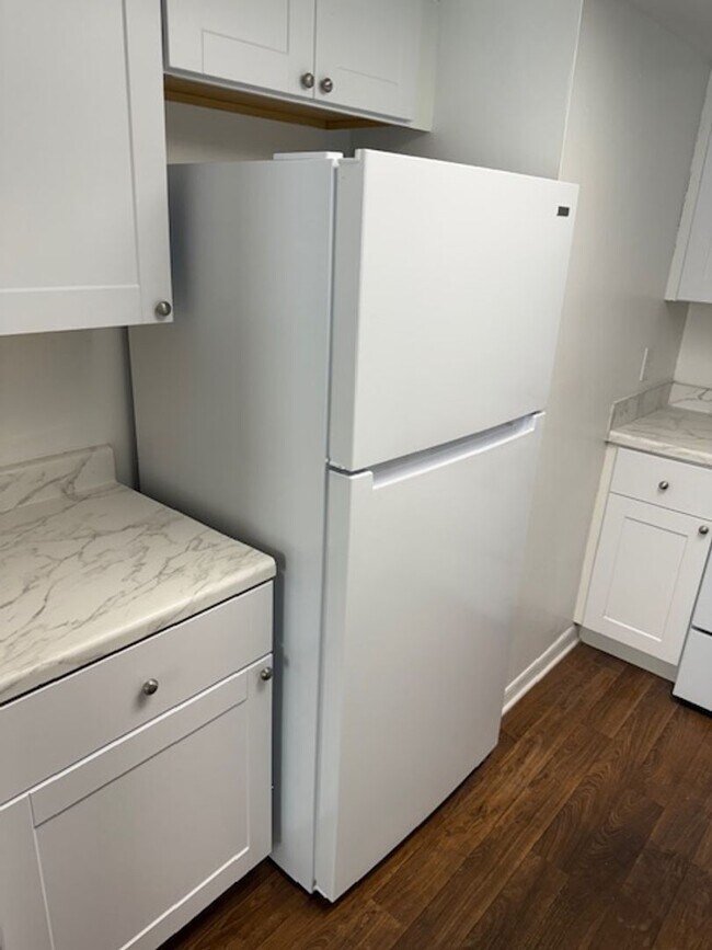 Foto del edificio - Coral Gardens one bedroom condo