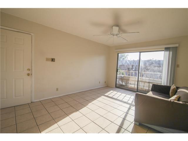 Building Photo - SUNCHASE 216