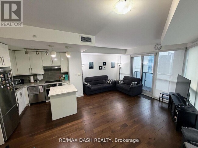 Photo du bâtiment - 1 The Esplanade