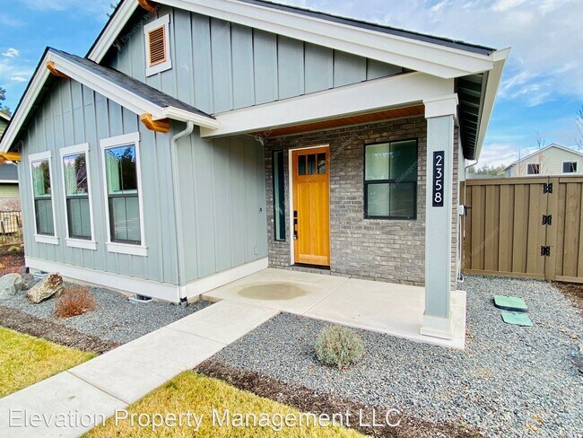 Building Photo - 3 br, 2.5 bath House - 2358 NW Brickyard S...