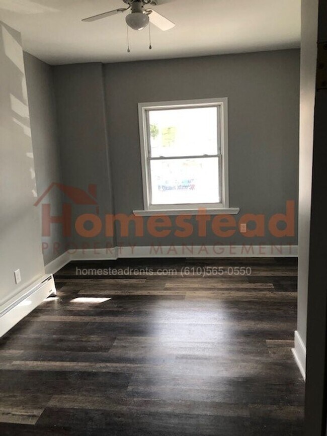 Foto del edificio - 20 N Front St