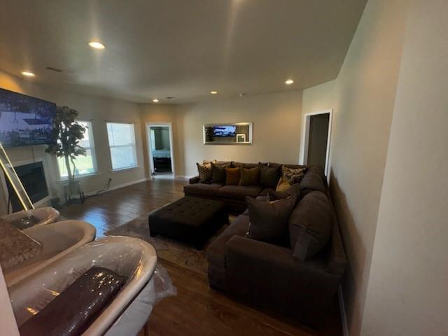 Building Photo - 8209 Chesham Dr