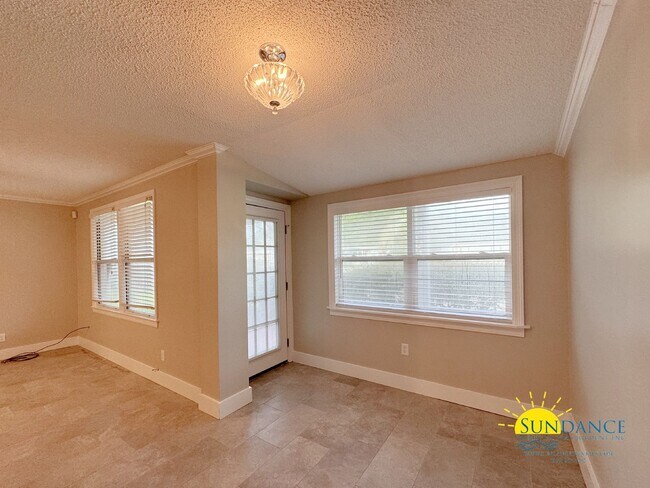 Foto del edificio - Great Elliot Point Home in Fort Walton Bea...