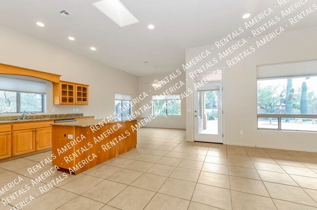 Foto del edificio - 3723 W Camino Alto