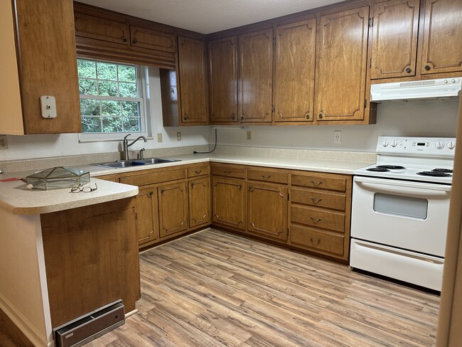 Spacious Kitchen - 30 Timber Ridge Rd