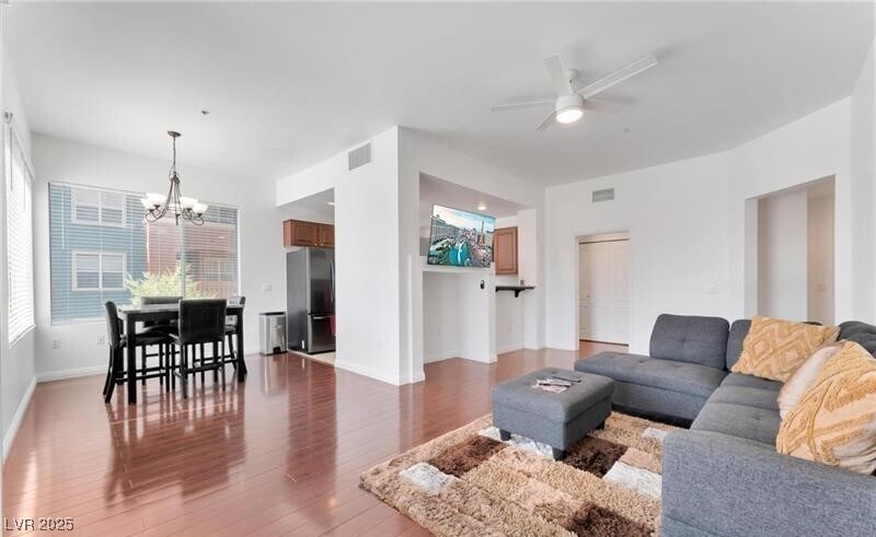 Foto principal - 47 E Agate Ave