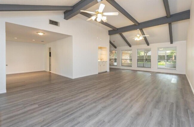 Building Photo - 4011 Flint Creek Dr