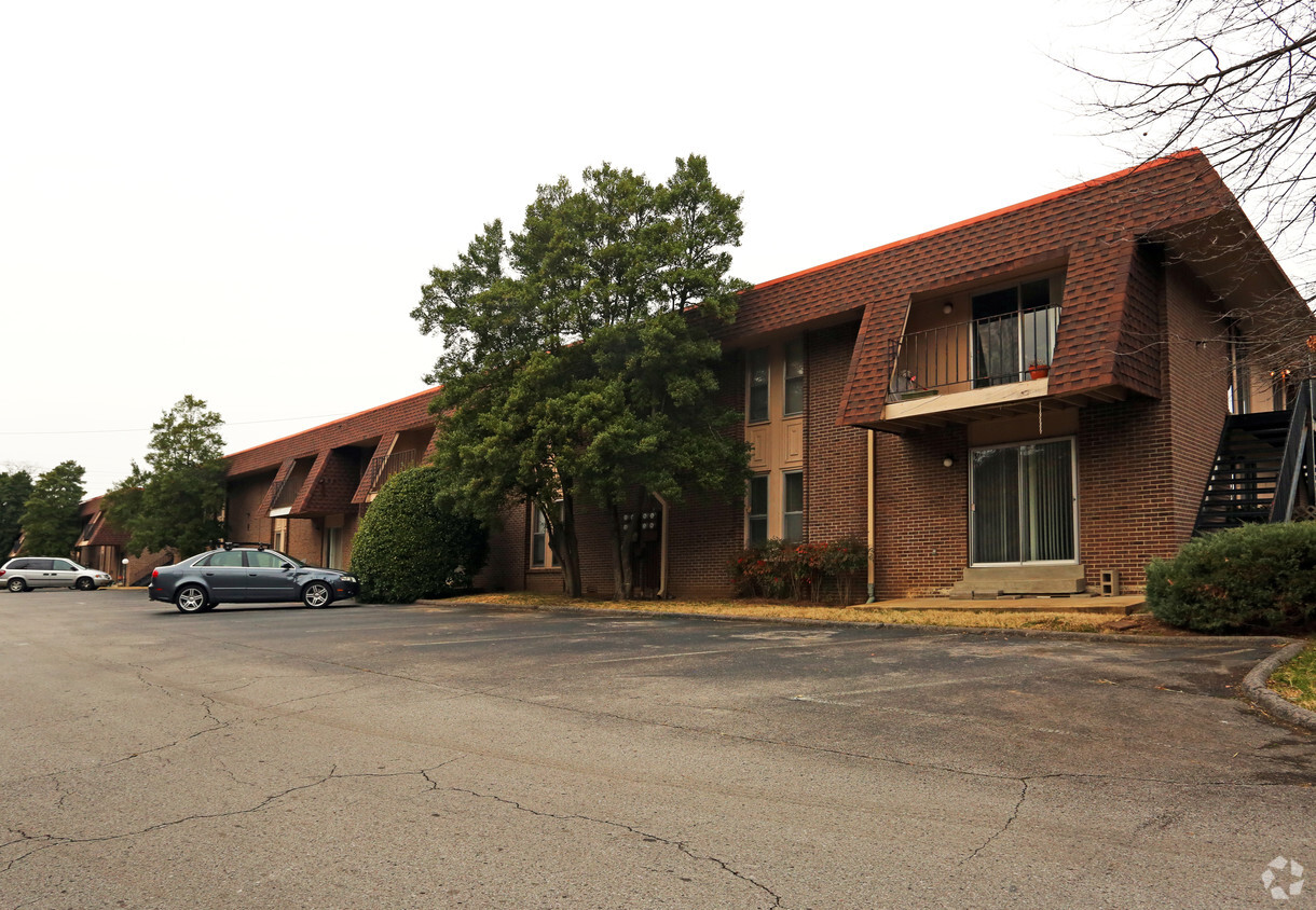 Foto del edificio - Green Hills Manor Apartments