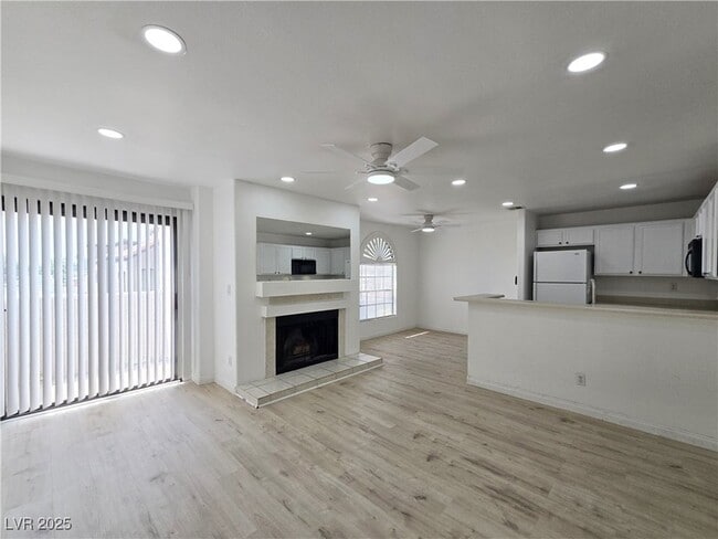 Building Photo - 2972 Juniper Hills Blvd