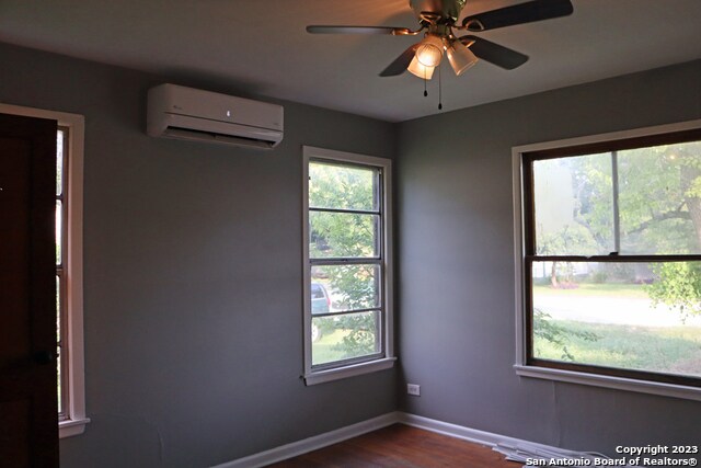Building Photo - 203 Brooks Ave