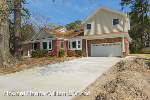 Building Photo - 5105 Lake Cir