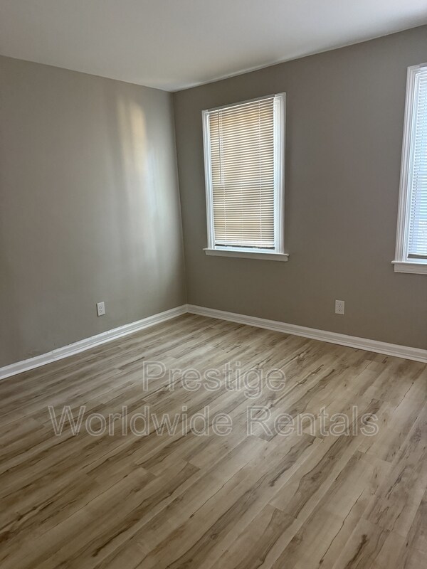 Building Photo - 3115 Meade St