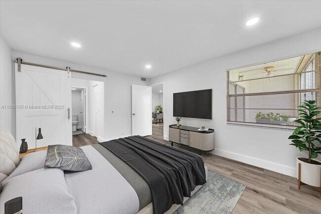 Foto del edificio - 1201 SW 128th Terrace