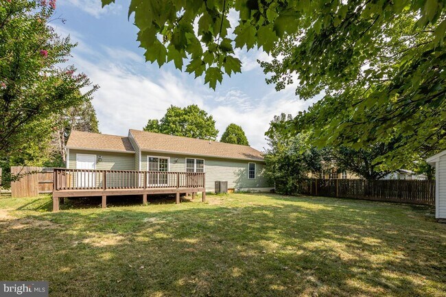 Building Photo - 5312 Greentree Dr