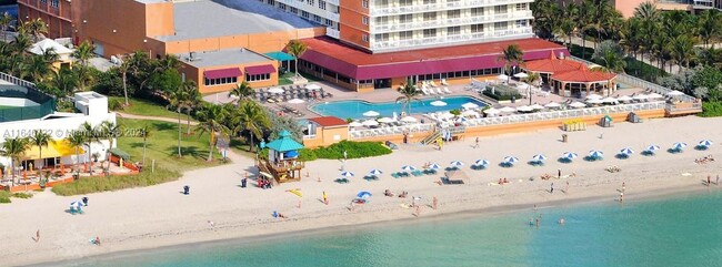 Foto del edificio - 19201 Collins Ave