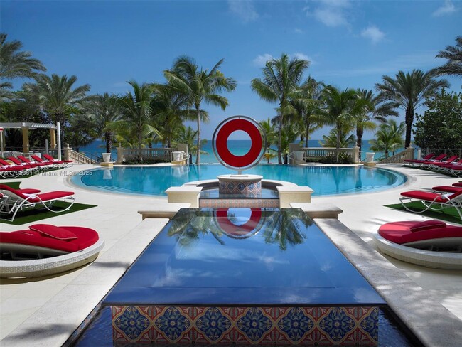 Building Photo - 17749 Collins Ave