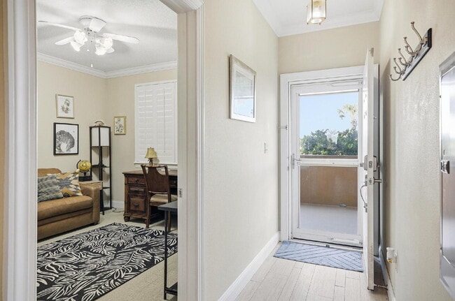 Building Photo - 60 Surfview Dr