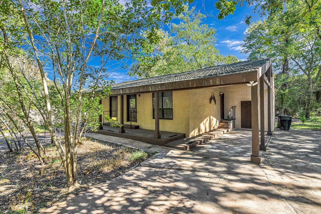 Primary Photo - 32 E Rivercrest Dr