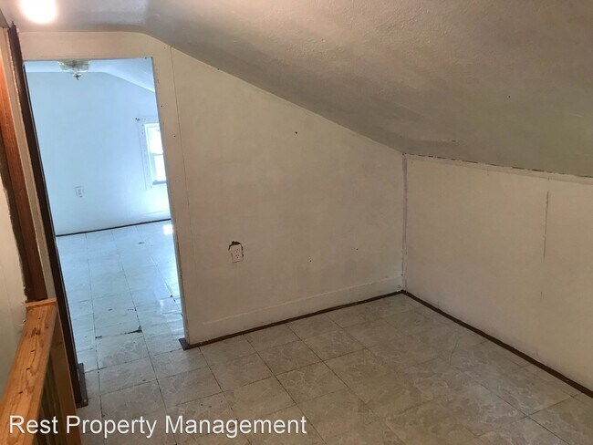Building Photo - 2 br, 1 bath House - 3642 Mill St