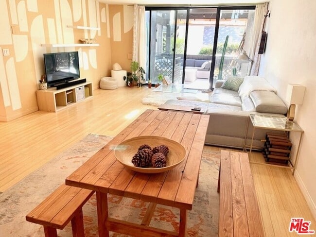 Building Photo - 7740 Redlands St