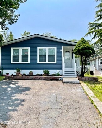 Building Photo - 21 Forest Dr