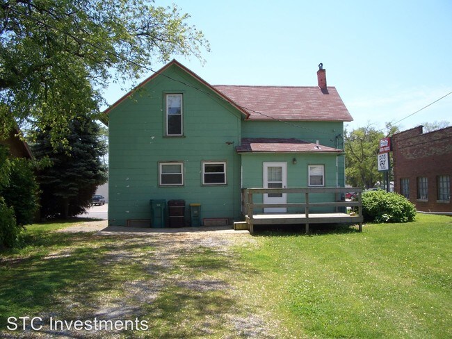 Building Photo - 4 br, 2 bath House - 1206 E. Jackson