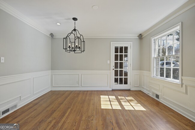 Foto del edificio - 849 Kipling Dr NW