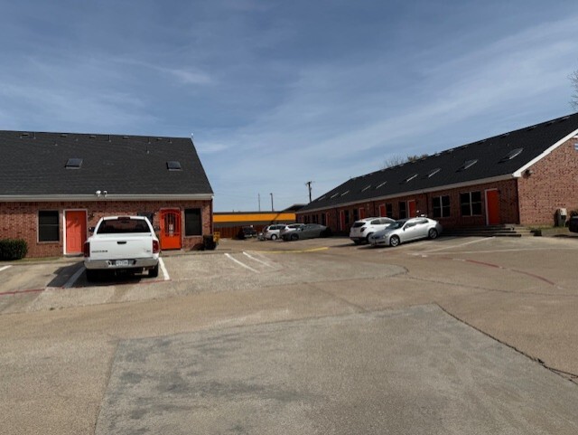 Building Photo - Medlin Square