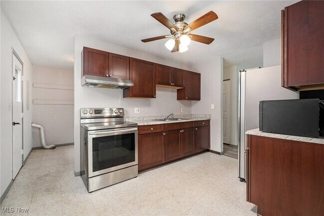 Foto del edificio - 1492 Ansonia Ave