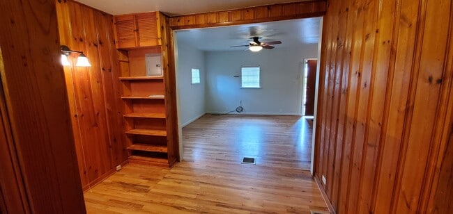 Photo - Charming 4-bedroom in Golden House