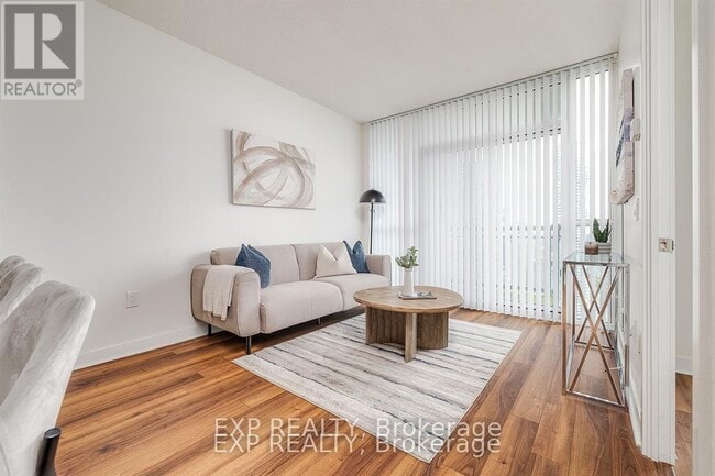Photo du bâtiment - 3975-3975 Grand Park Dr