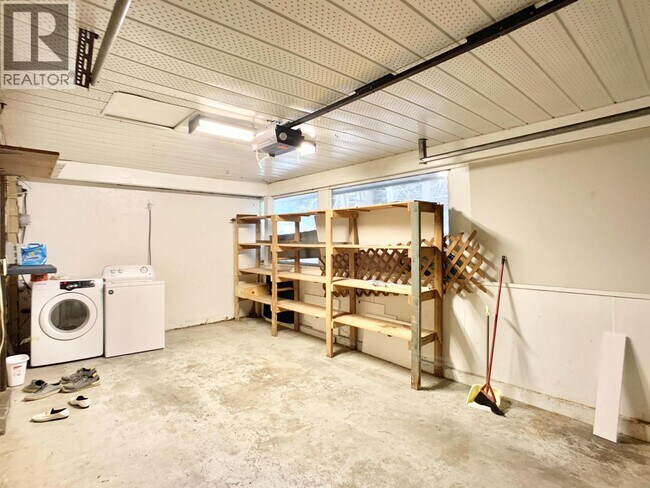 Building Photo - 8540 Wagner Dr