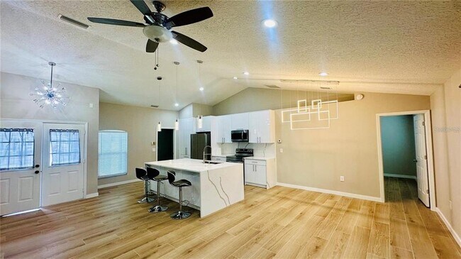 Foto del edificio - 1432 Kingston Way