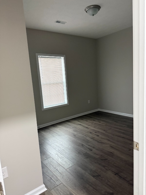 Building Photo - 521 E 15th St