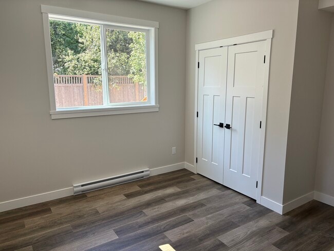 Building Photo - 4549 Suncrest Rd