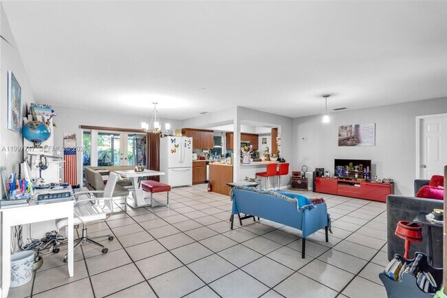 Foto del edificio - 17930 NE 6th Ave