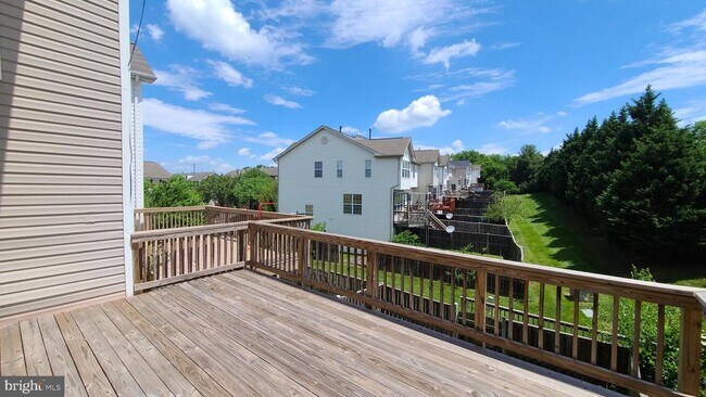 Foto del edificio - 9203 Acer Ln