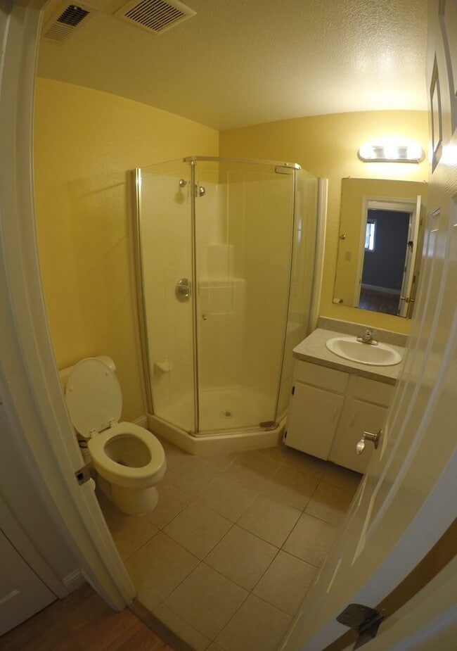 Building Photo - recently remodeled and updated!