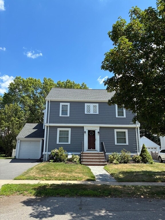 Primary Photo - 74 Munroe St