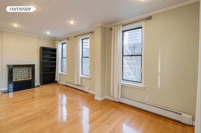 Building Photo - 206 E 124th St