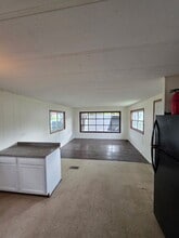Building Photo - 10561 N Loomis Rd