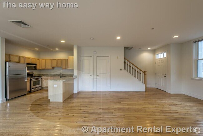 Building Photo - 110 Second St Unit #104